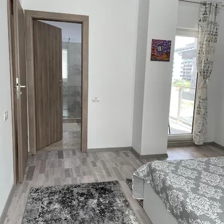 Iany 1 شقة Năvodari
