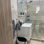 Iany 1 * Năvodari