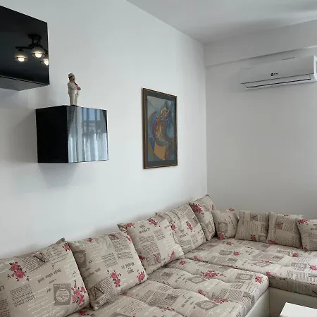 Iany 1 Appartement *