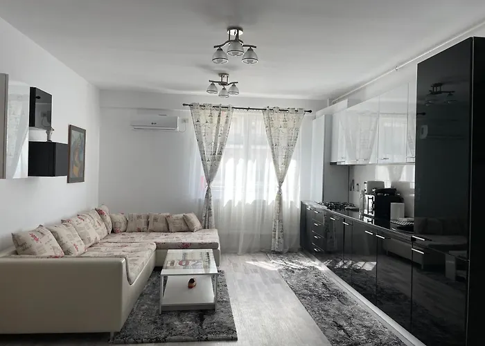 Iany 1 アパート *