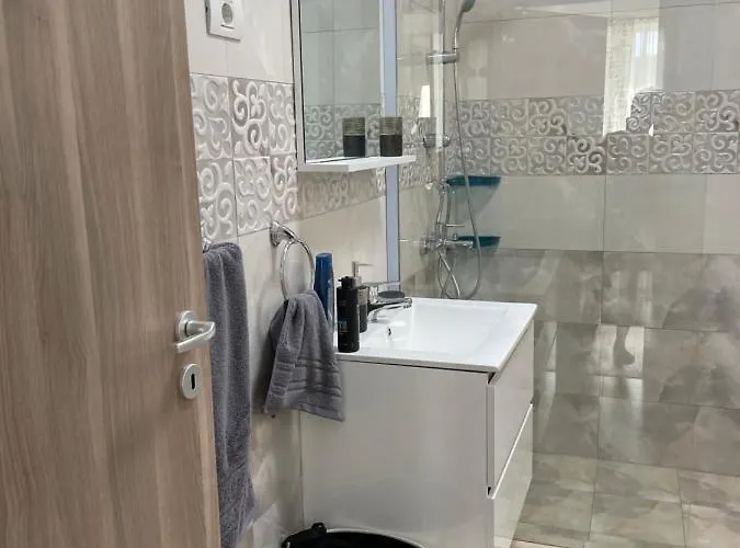 Iany 1 * ナボダリ